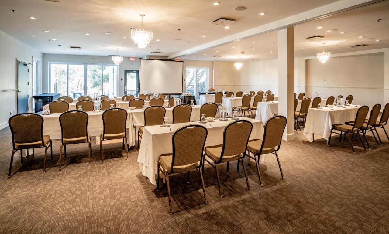 Manoir Des Sables Hotel & Golf Magog Dış mekan fotoğraf